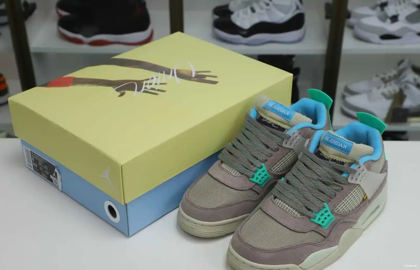 LA RETRO 'TAUPE AIR HAZE' JORDAN 4 X UNION 0519